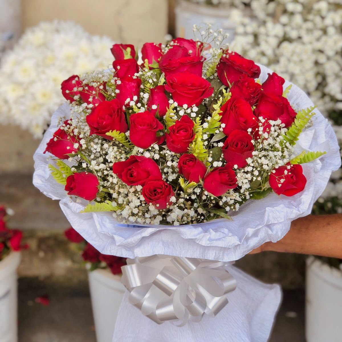 Buquê luxo de rosas vermelhas com 30 rosas